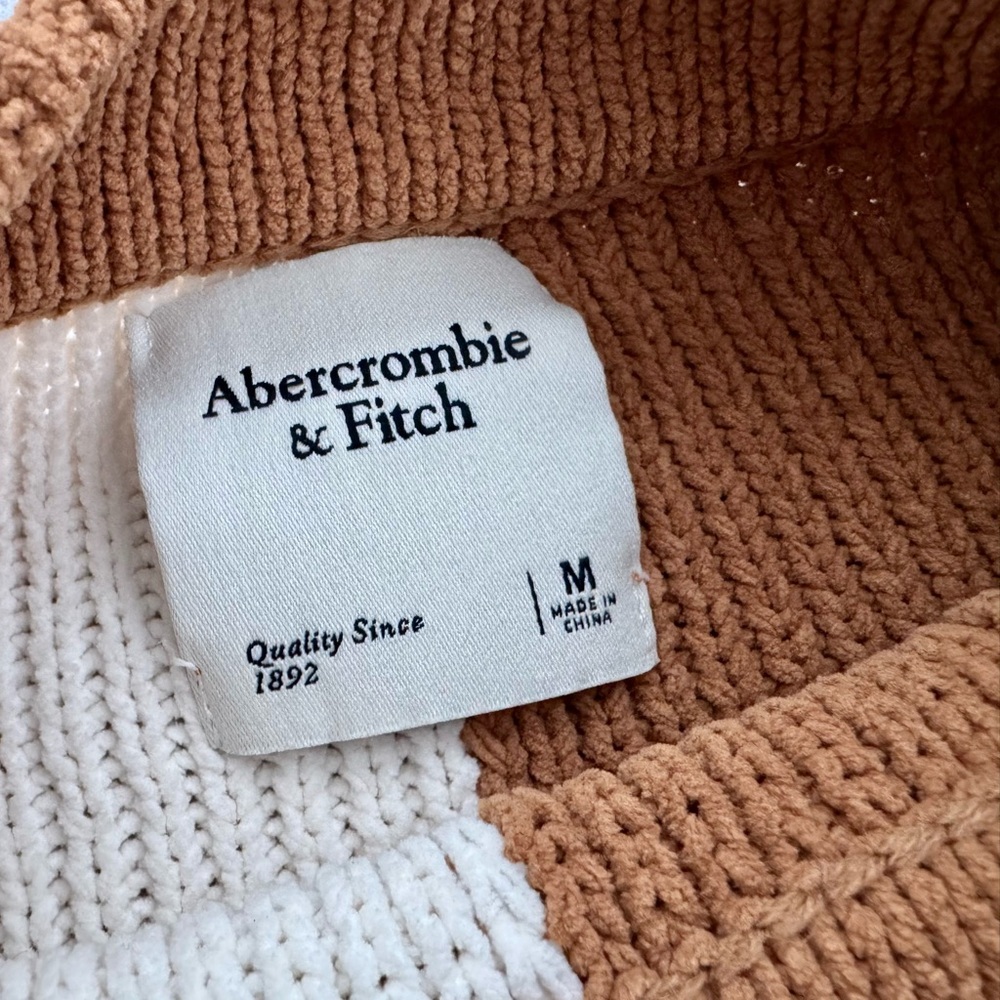 ✨ABERCROMBIE & FITCH✨
Brown & White Spliced Sweater - Picture 6 of 7